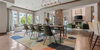 Riverhouse Gallery 16