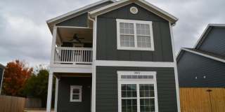 3901 SW Peachwood Drive 3901 SW Peachwood Drive Gallery 1
