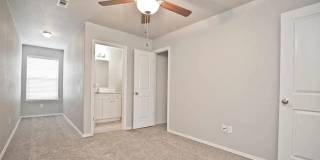 Haden Holly Station - Duplexes & Townhomes in Siloam Springs, AR Gallery 2