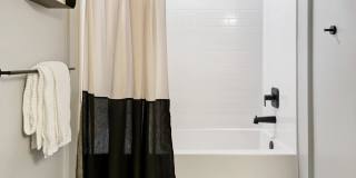 Silva Los Angeles Gallery 34