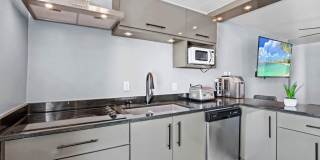 301 S El Paso Street unit: 2A Gallery 15