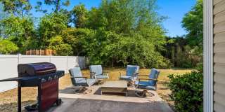 Coastal Living at its Best: Charming 3-Bedroom Near the Beach Gallery 38