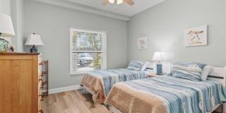 6082 SE Landing Way Gallery 25