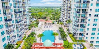 600 W Las Olas Blvd Gallery 15