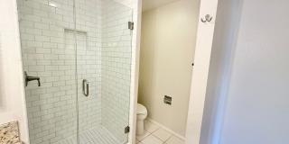 Beautiful 3 bed/3 bath In Costa Mesa Gallery 21