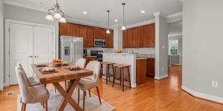 643 PULLMAN Place Gallery 12