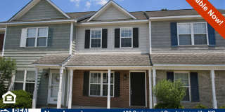 2 BD/1.5 BA Townhome with Convenient Jacksonville Location Gallery 1