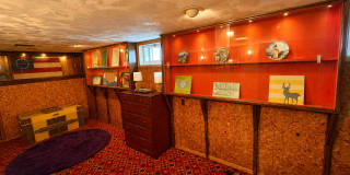 Charming Downtown Historic Fully Furnished Rental Gallery 14