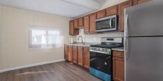 1726 LESLIE Road Gallery 1