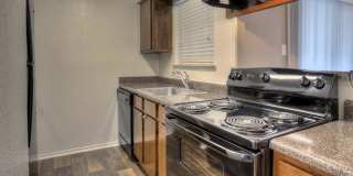 Crestbrook Apartments Gallery 2