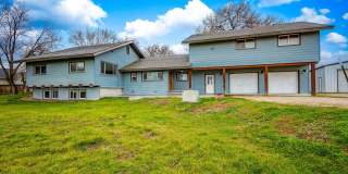 5+ Acre Home With 7 Bedroom and Large Shop Gallery 1