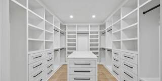 211 Rockwell Ave Gallery 10