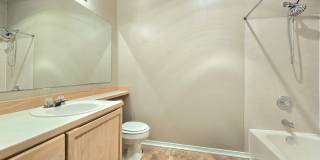 Bothell Condo  -  Pet Friendly! Gallery 13