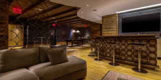 The Brooklyner Gallery 21