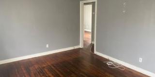 2 bed house on Rva Northside!  Central hvac, hardwoods,all electric, lots of parking, laundry, Gallery 8