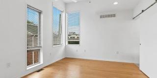 936 N LEITHGOW Street Gallery 19