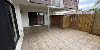 7585 Courtyard Run W Gallery 1