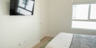 4833 Riverton Ave Gallery 41
