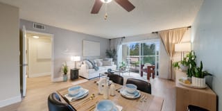 Harbor Park Apartment Homes Gallery 1