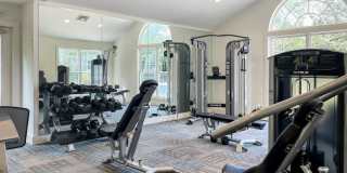 The Laurel Apartments Gallery 12