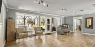 The Residence on Lamar Gallery 5