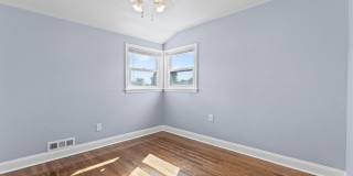 523 RHODE ISLAND Avenue Gallery 22