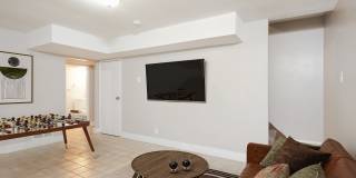 ReNew on Blues Apartments & Townhomes Gallery 3