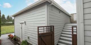 Charming Newer Construction King City 3 Bedroom/2.5 Bath Home Gallery 24