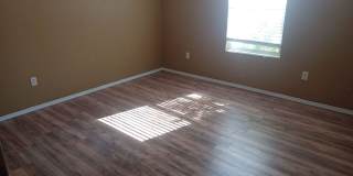 Single Story 3B/2B Home in Tuscany area. Gallery 12