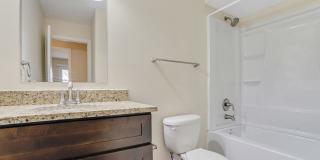 Glen at Bogey Hills Gallery 18