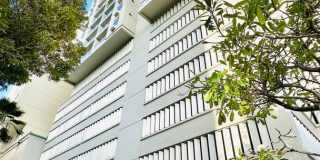 Diamond in the rough 1 bedroom with den in Honolulu! Gallery 1