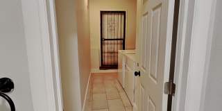 3801 1/2 W Palmira Ave Gallery 21