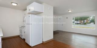 Beautiful Beaverton Ranch-Style Three Bedroom Home! Gallery 5