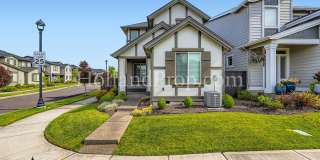 ** NEW PRICE ** Gorgeous 3-Bed Hillsboro Home with a Fenced Yard! Gallery 3