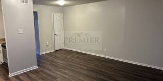 6023 Barton Dr, Shawnee, KS 66203  1 bed 1 bath// Rent: $895 Deposit: $895// 60 West Apartments Gallery 5