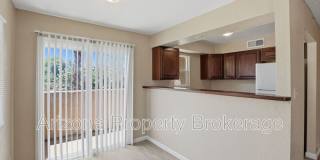 607 W. Rio Salado Pkwy. Gallery 14