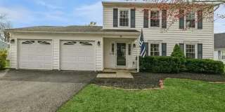 Three-Bedroom Home with Pool in Howell Township Gallery 1