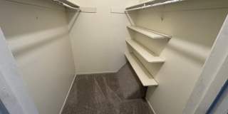 2 bed, 1 Bath, 900 sqft with washer/dryer hookups and 1 car garage Gallery 27