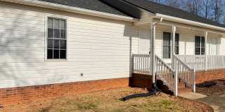 2 Bedroom, 2 Baths Duplex Apartment for Rent with Unfinished Basement Gallery 1