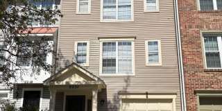 Coming Soon! Beautiful Townhome in Seven Oaks! Gallery 1