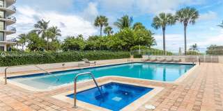 8855 Collins Ave Gallery 9