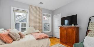 Charming 4 Bedroom- Gallery 5