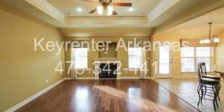 Gorgeous home in Bentonville! Gallery 4