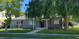 Beautiful 3 bedroom 2 bath Pool Home...  this one is a SHOW STOPPER Gallery 1
