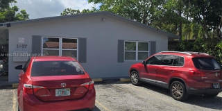 1507 NE 5th Ave Gallery 1