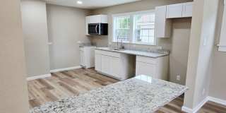 Newly Remodeled 3-Bedroom, 2-Bathroom Home for Rent! Gallery 5