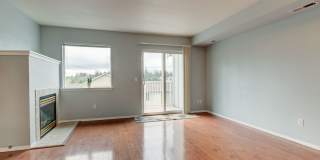 3 Bedroom, 2.5 Bath Condo in Madrona Heights - Water/Sewer/Garbage included! Gallery 7