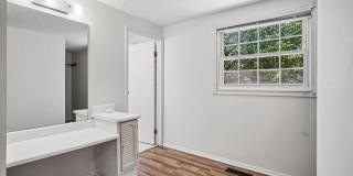 9404 MIRROR POND Drive Gallery 33