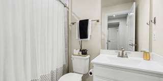 17414 SOUTHERN SHORES Drive Gallery 20