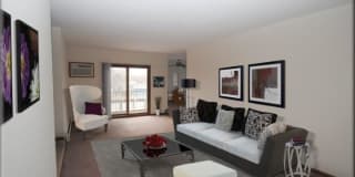 Lynwood Pointe Apartments Gallery 7